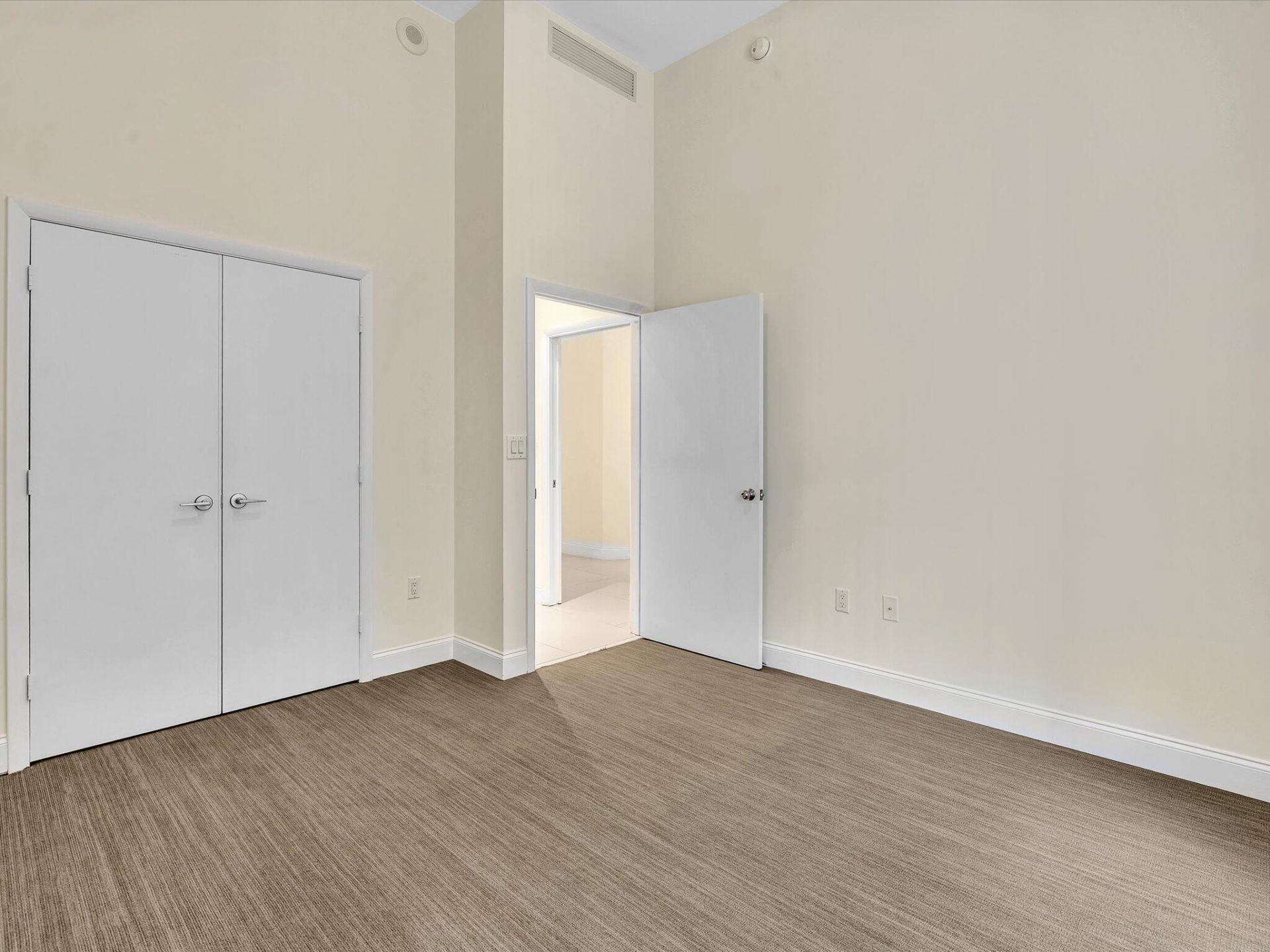 550 Okeechobee Boulevard, Unit 122, West Palm Beach, FL 33401 Photo