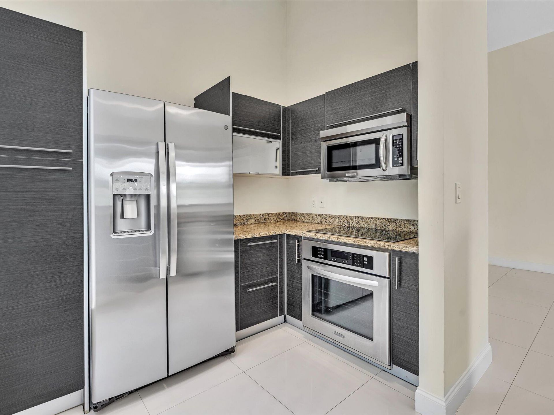 550 Okeechobee Boulevard, Unit 122, West Palm Beach, FL 33401 Photo