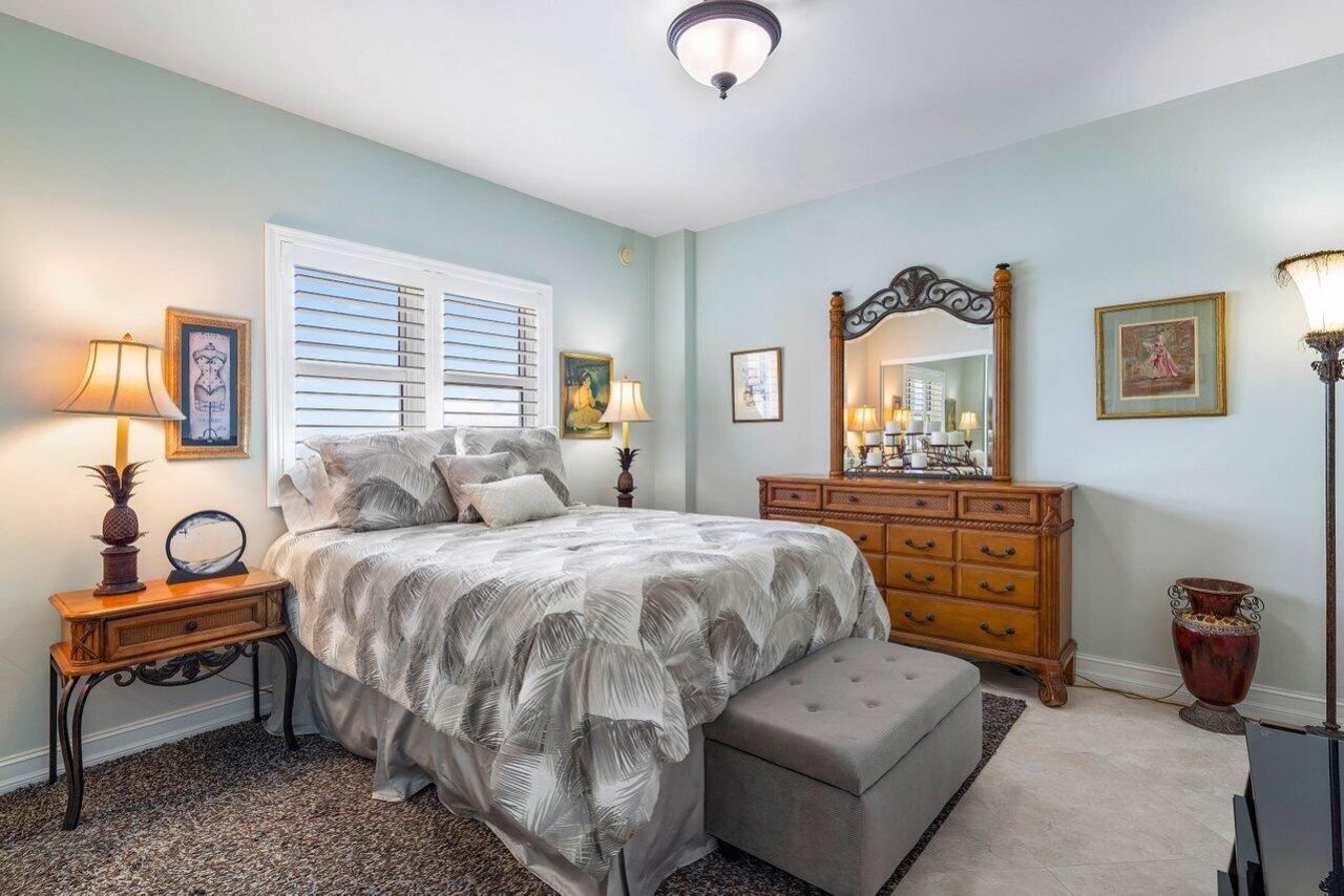 2650 Lake Shore Drive, Unit 1401, Riviera Beach, FL 33404 Photo