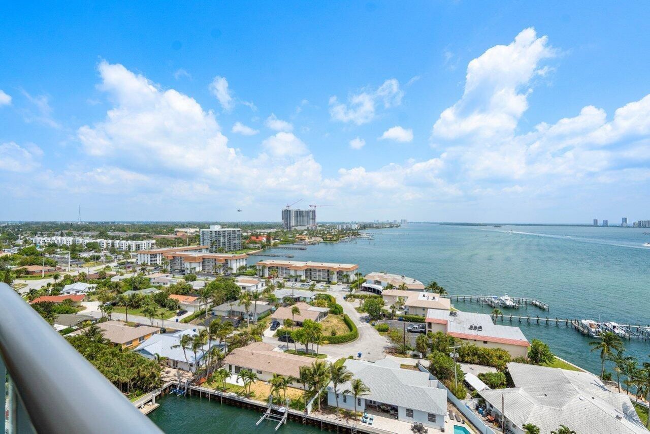 2650 Lake Shore Drive, Unit 1401, Riviera Beach, FL 33404 Photo