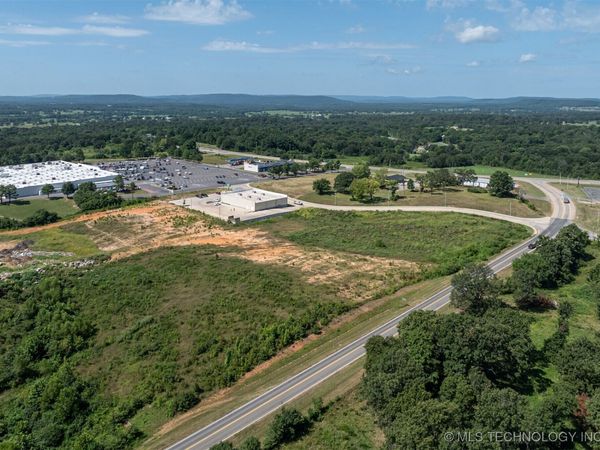 83324 Wingfield Xing, Stilwell, OK 74960