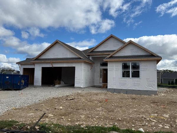 W238N5544 Fieldstone Pass CIRCLE, Sussex, WI 53089
