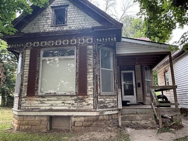 2014 Chestnut Street, Hannibal, MO 63401