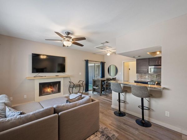 506 W San Antonio ST, Unit A5, San Marcos, TX 78666