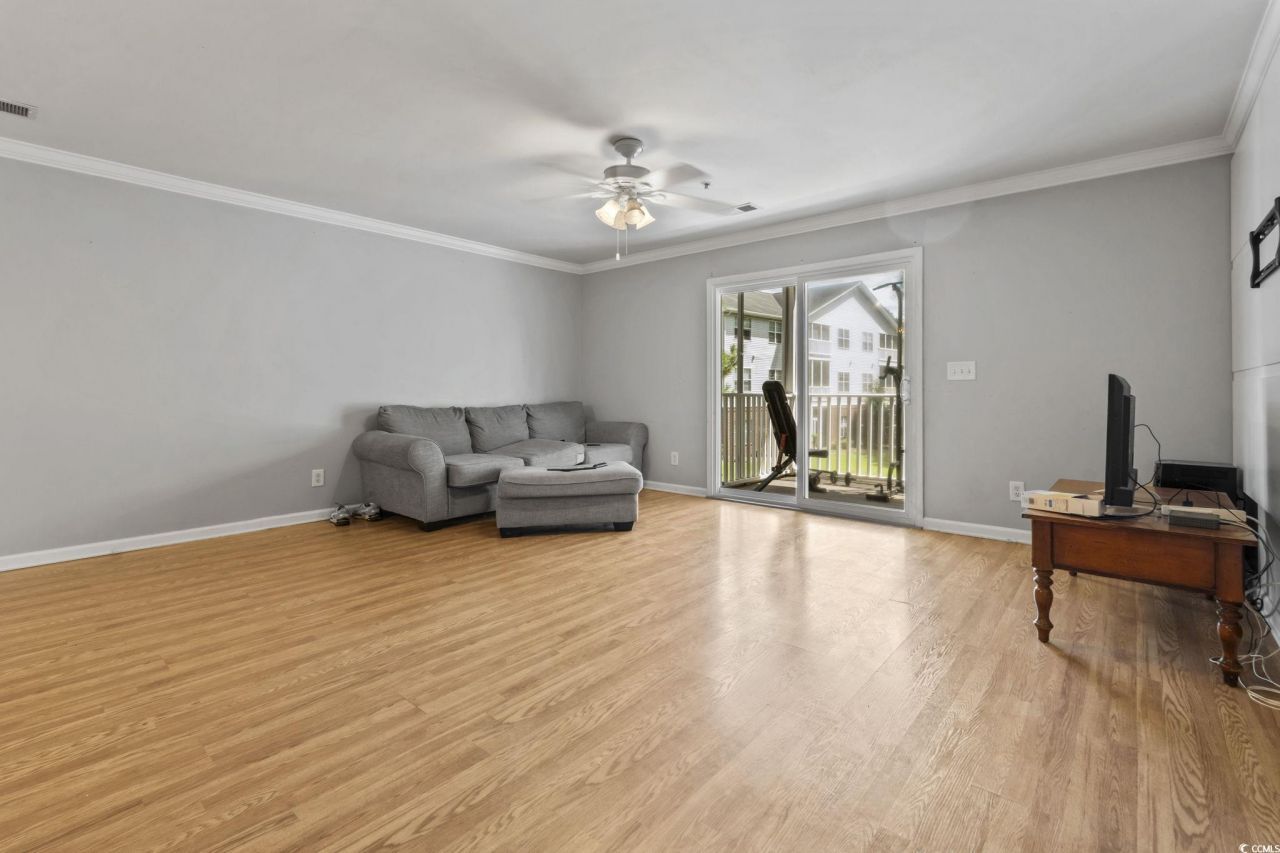 4845 Meadowsweet Dr. Photo 6