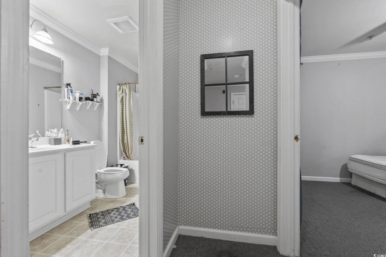 4845 Meadowsweet Dr. Photo 9