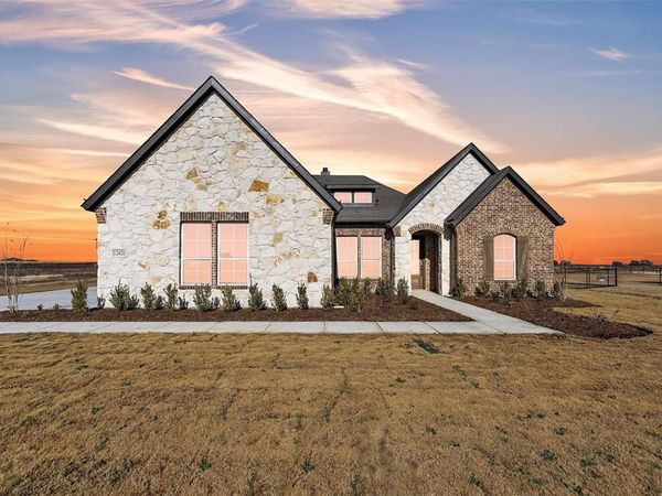 12420 Hornfels Drive, Krum, TX 76249