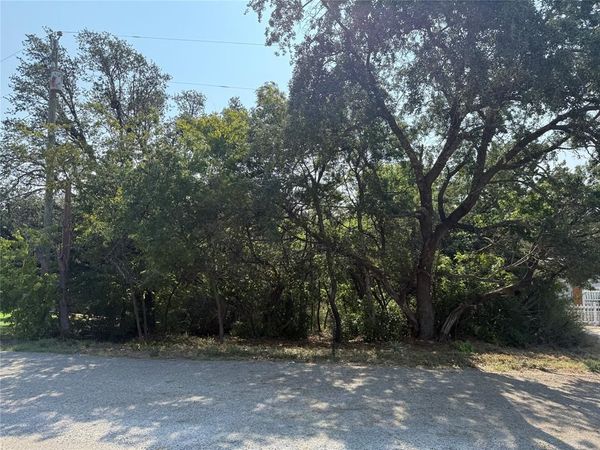 1011 Hidden Cove Trail, Granbury, TX 76049