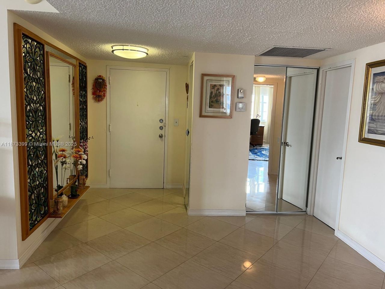 251 174th St, Unit 1905, Sunny Isles Beach, FL 33160 Photo