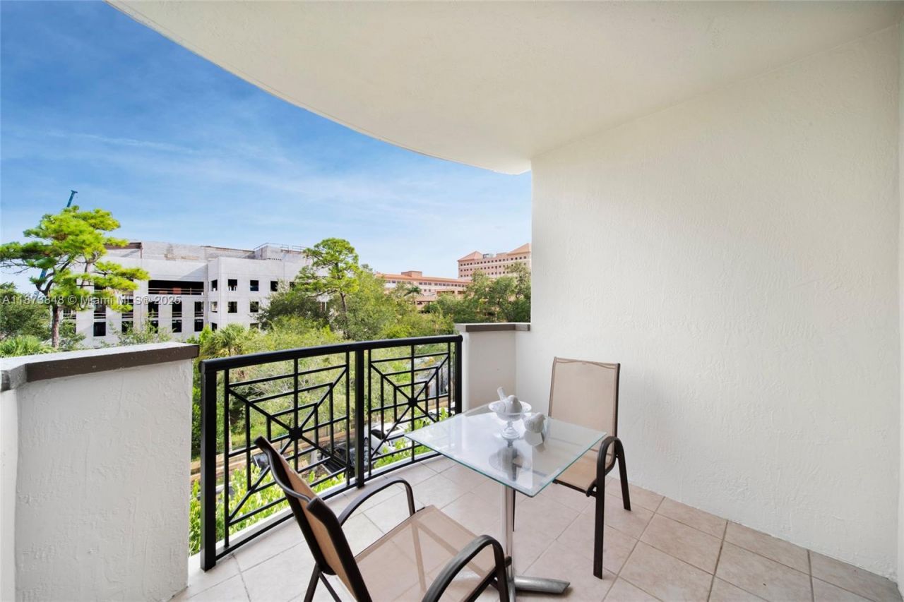 9021 SW 94th St, Unit 310, Miami, FL 33176 Photo