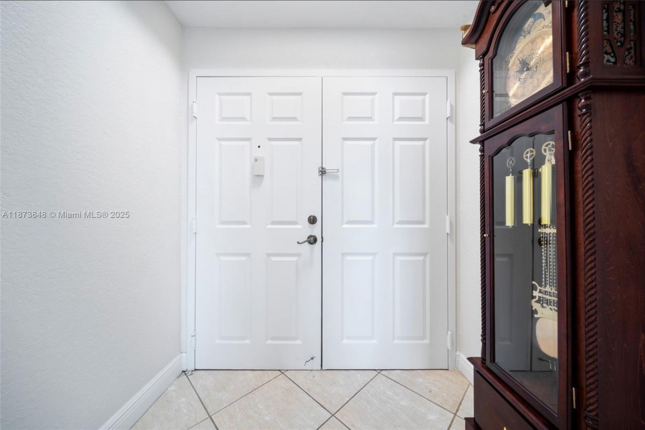 9021 SW 94th St, Unit 310, Miami, FL 33176 Photo