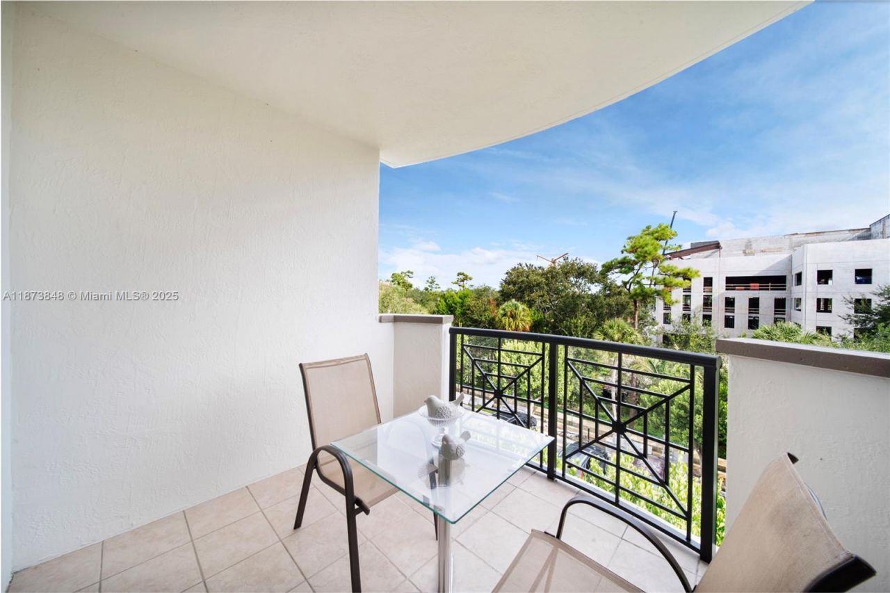 9021 SW 94th St, Unit 310, Miami, FL 33176 Photo