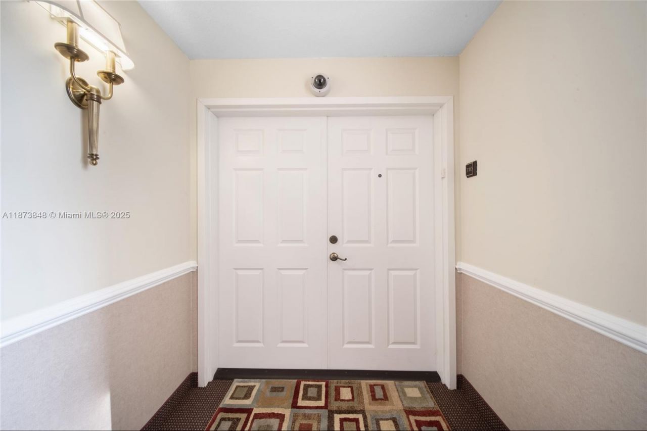 9021 SW 94th St, Unit 310, Miami, FL 33176 Photo