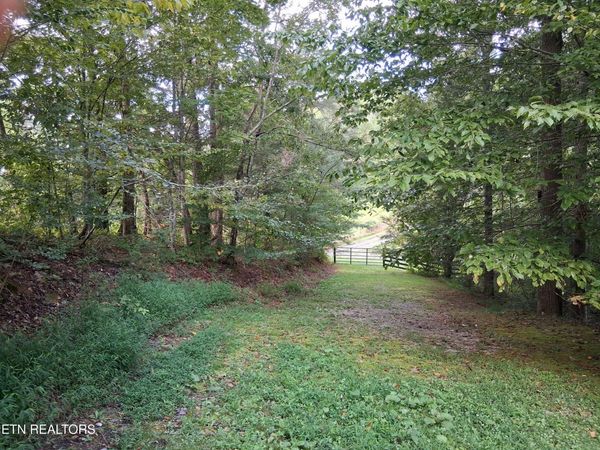 Fugate Rd, Del Rio, TN 37727