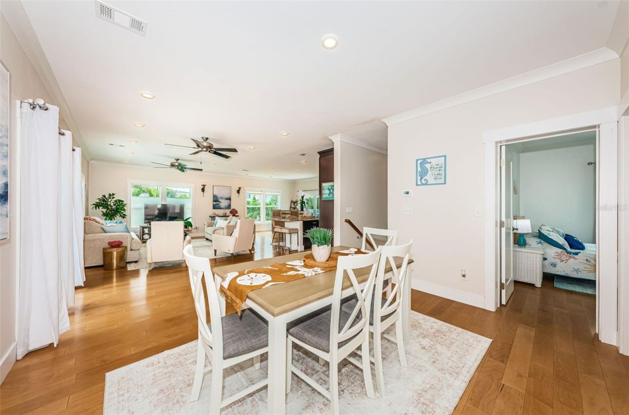 16109 3rd Street E, Redington Beach, FL 33708 Photo