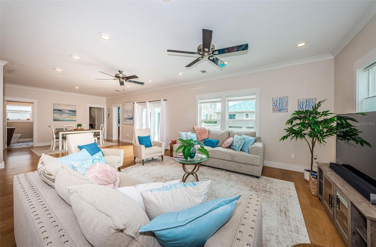 16109 3rd Street E, Redington Beach, FL 33708 Photo
