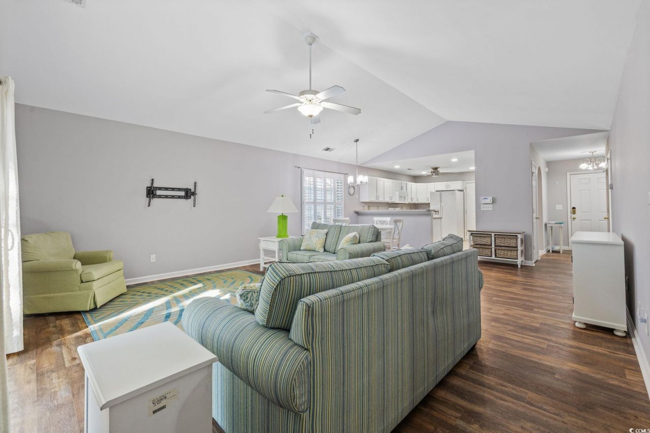 6469 Royal Pine Dr. Photo 8