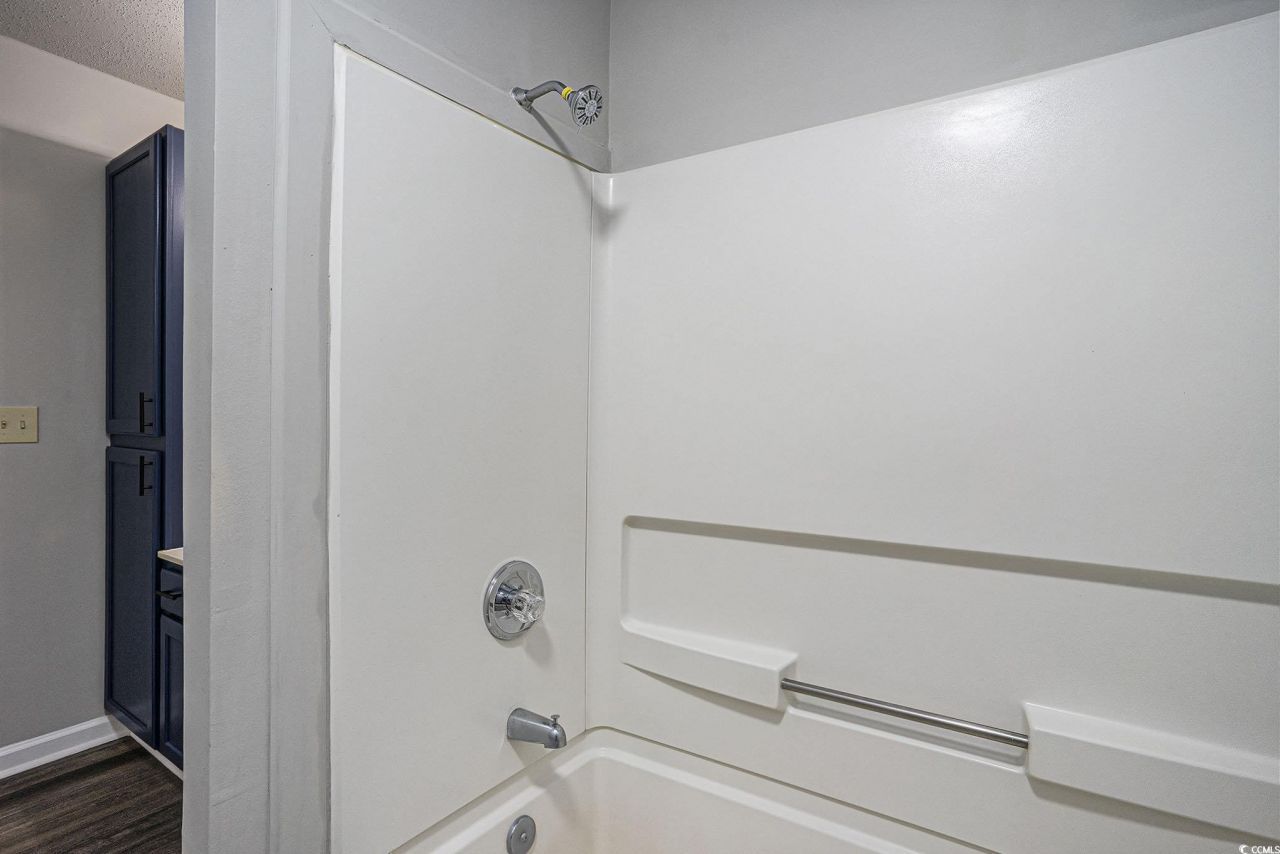 4273 Villas Dr. Photo 20