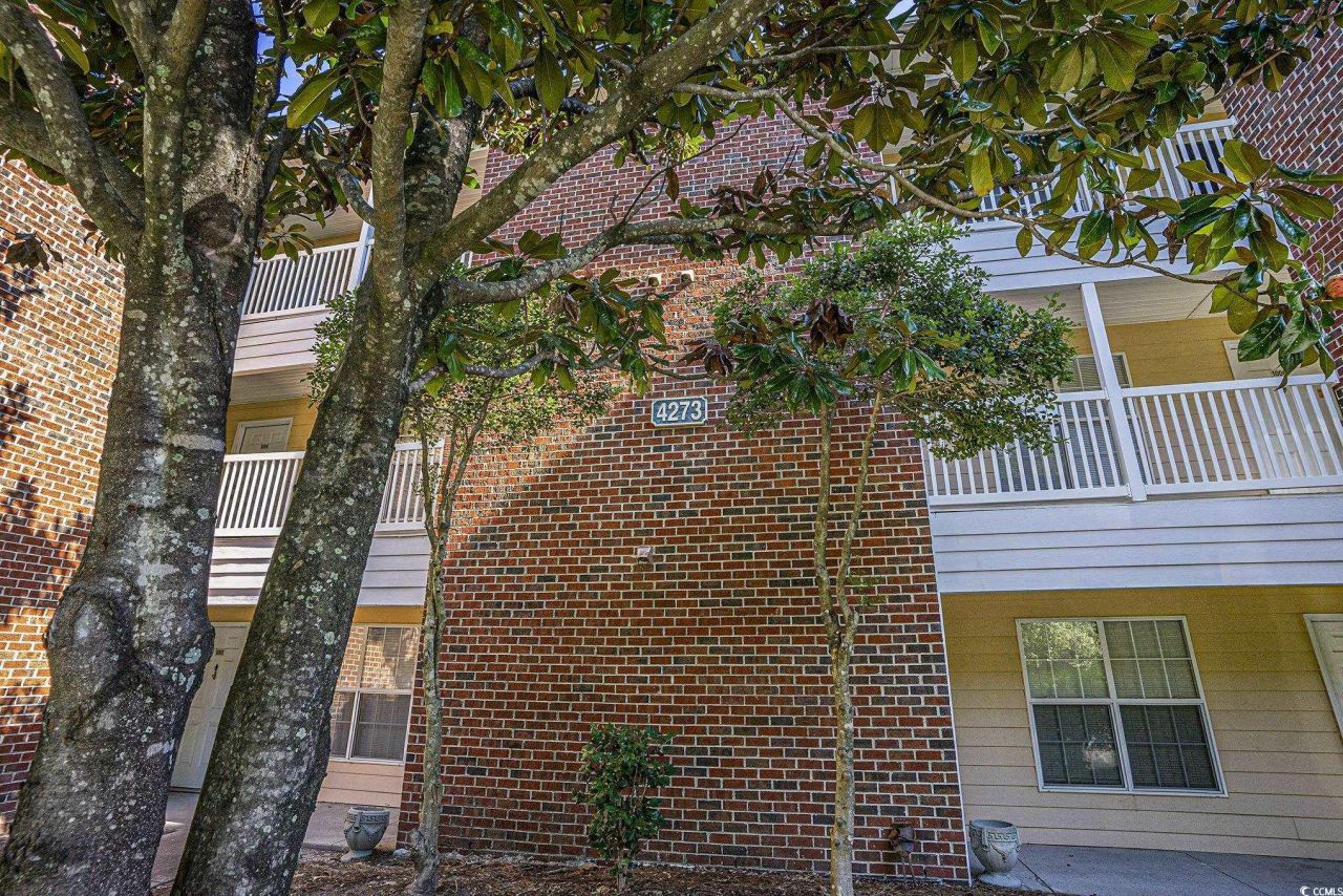 4273 Villas Dr. Photo 23