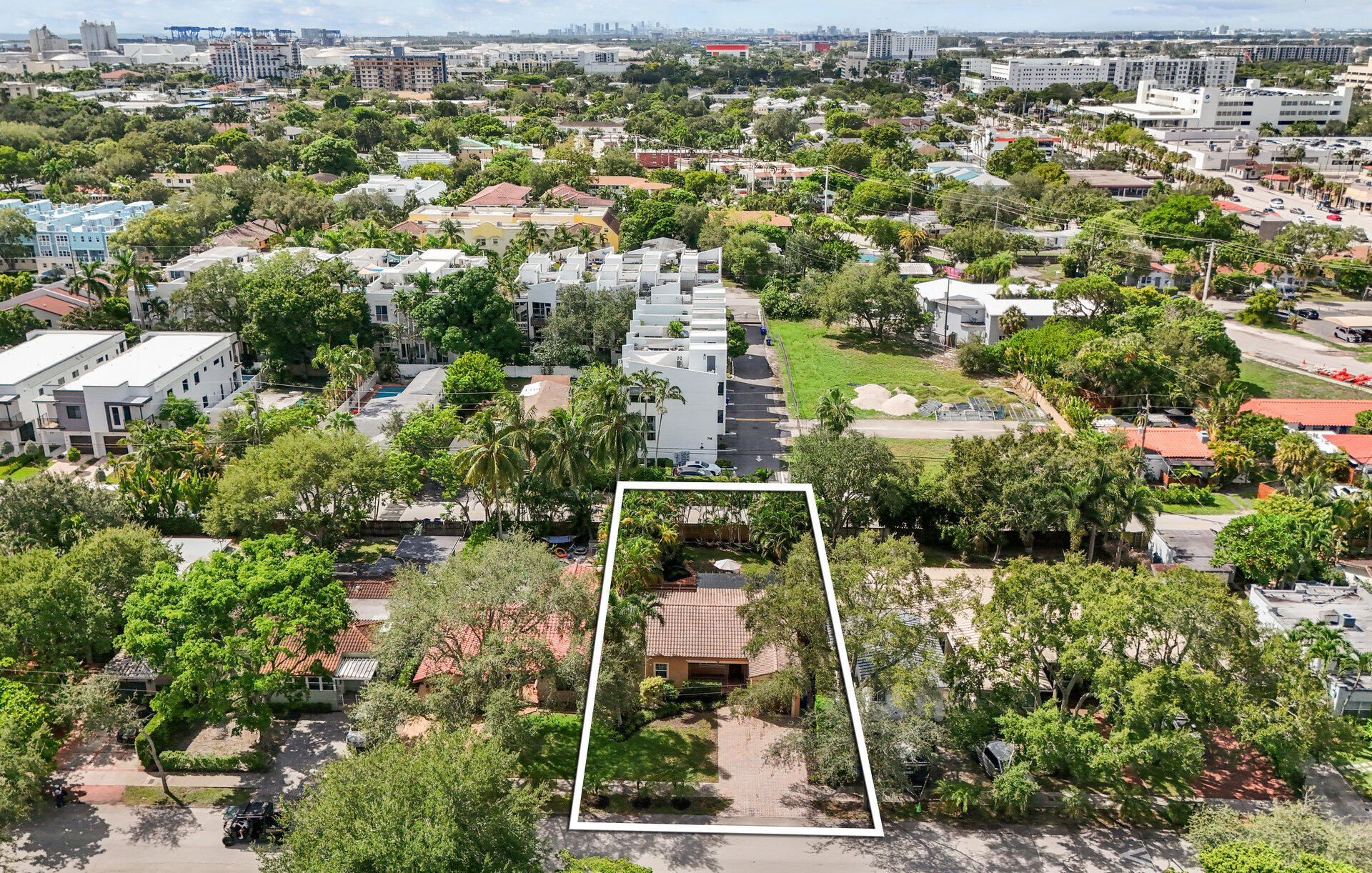 712 SE 11th Court, Fort Lauderdale, FL 33316 Photo