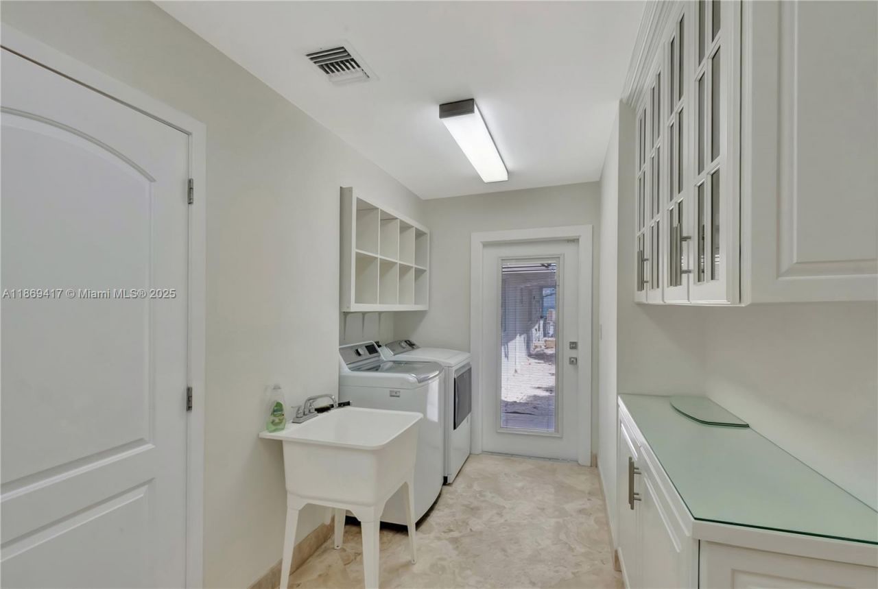 200 Harbor Dr, Key Biscayne, FL 33149 Photo