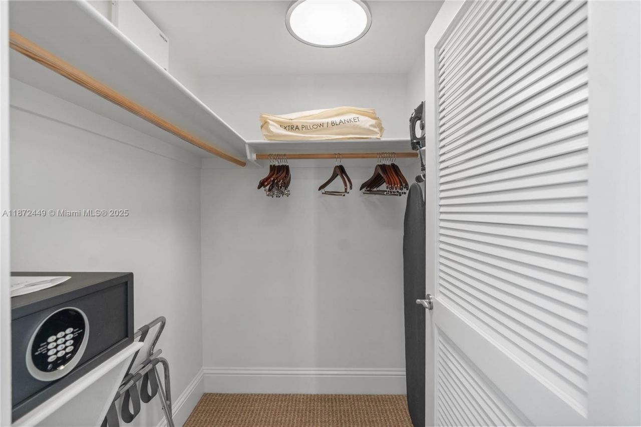 4401 Collins Ave, Unit 2712, Miami Beach, FL 33140 Photo