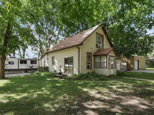 105 N Mckinley Street, Truro, IA 50257