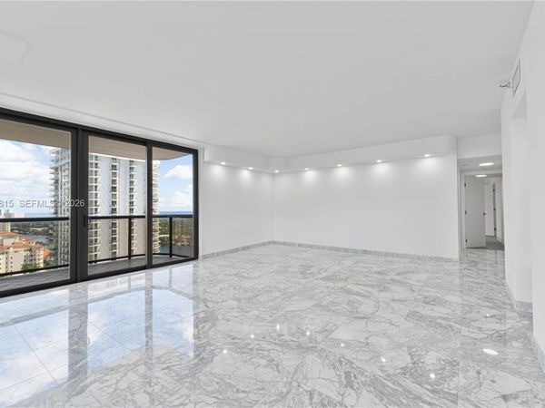 19667 Turnberry Way, Unit 20E, Aventura, FL 33180