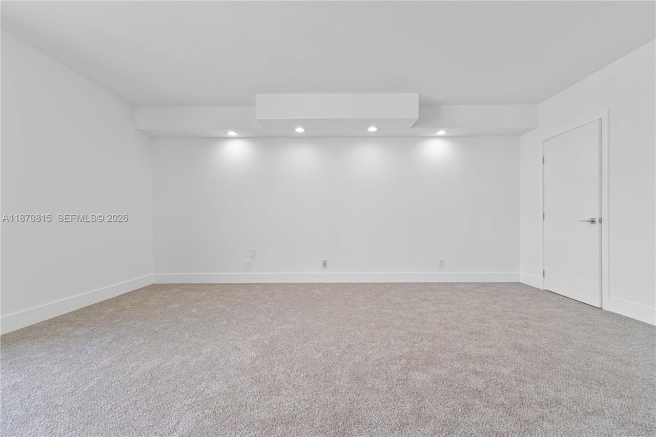 19667 Turnberry Way, Unit 20E, Aventura, FL 33180 Photo