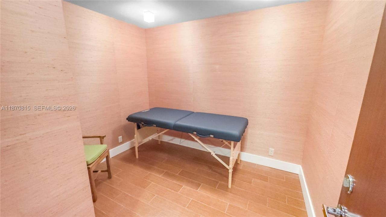 19667 Turnberry Way, Unit 20E, Aventura, FL 33180 Photo