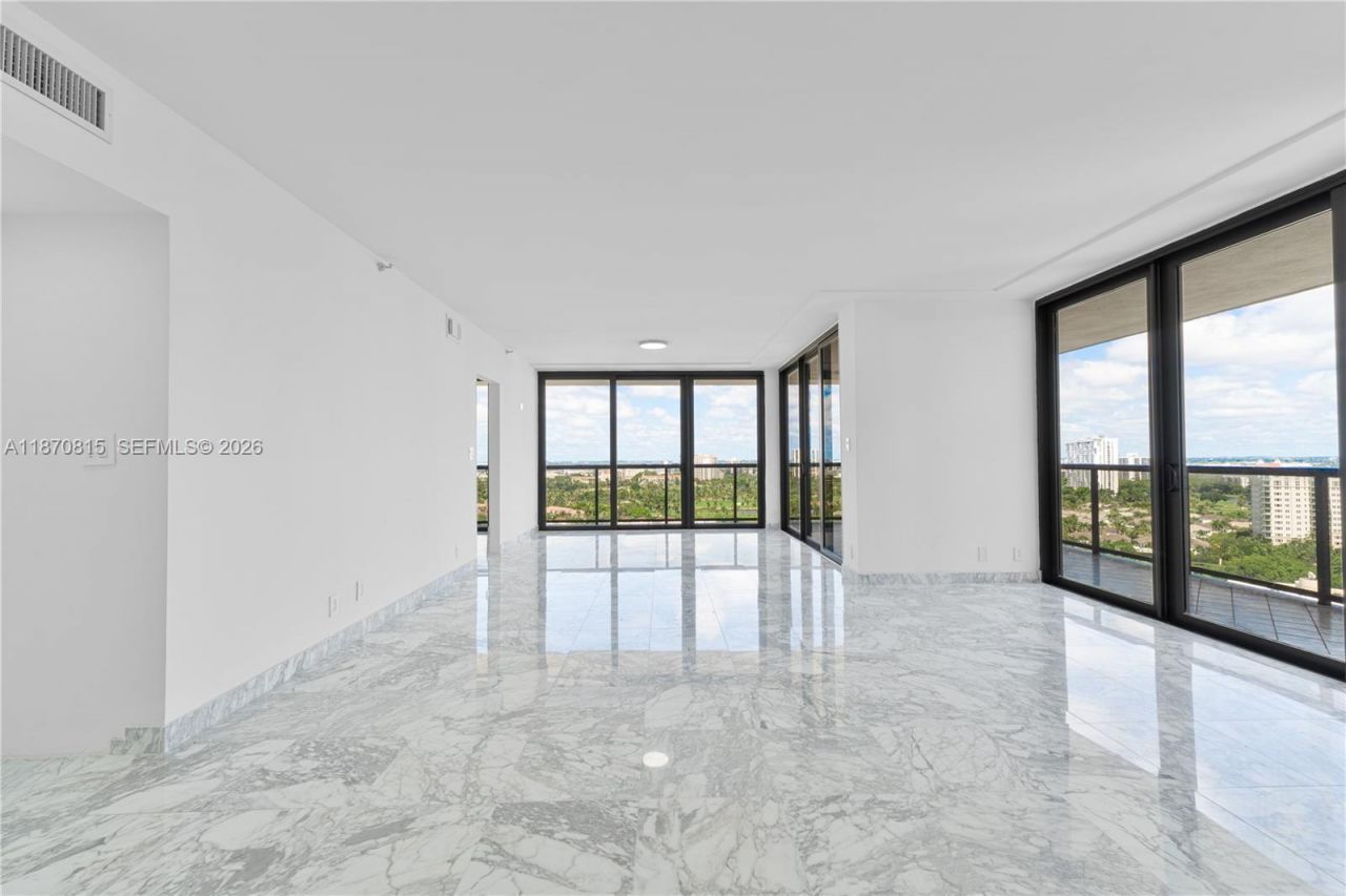 19667 Turnberry Way, Unit 20E, Aventura, FL 33180 Photo