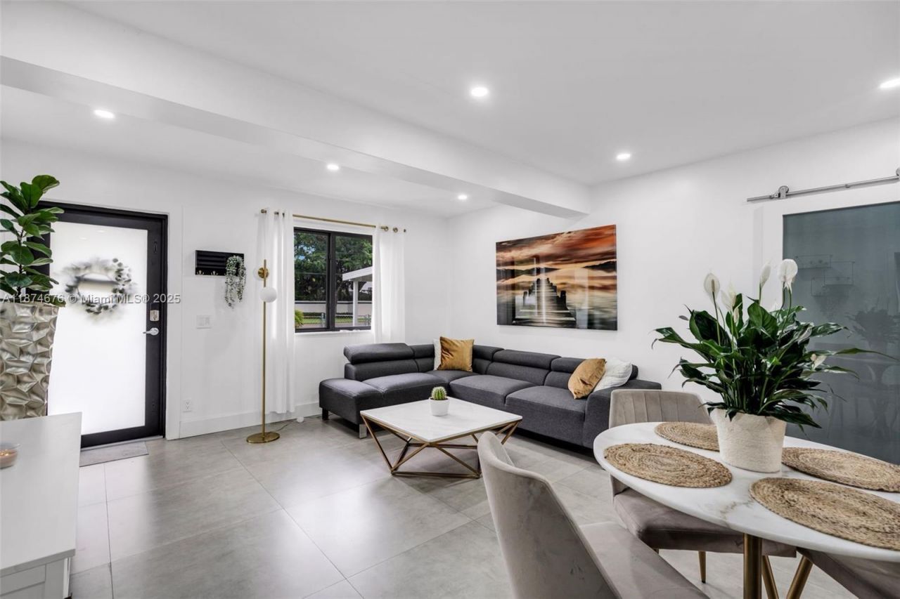 21310 Old Cutler Rd, Cutler Bay, FL 33189 Photo