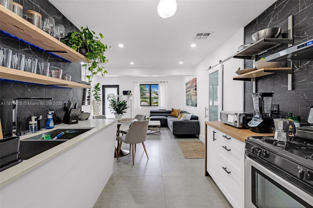 21310 Old Cutler Rd, Cutler Bay, FL 33189 Photo