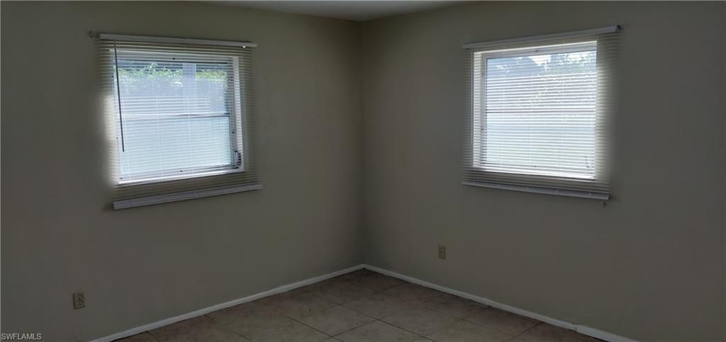 28 Temple Ct, Lehigh Acres, FL 33936 Photo