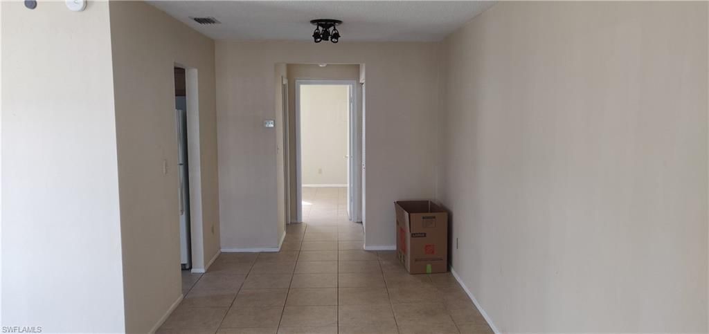 28 Temple Ct, Lehigh Acres, FL 33936 Photo