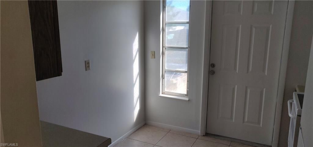 28 Temple Ct, Lehigh Acres, FL 33936 Photo