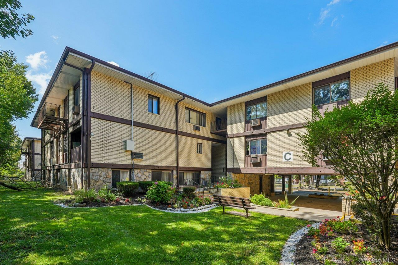 258 N Main Street, Unit C-19, Spring Valley, NY 10977 Main Photo