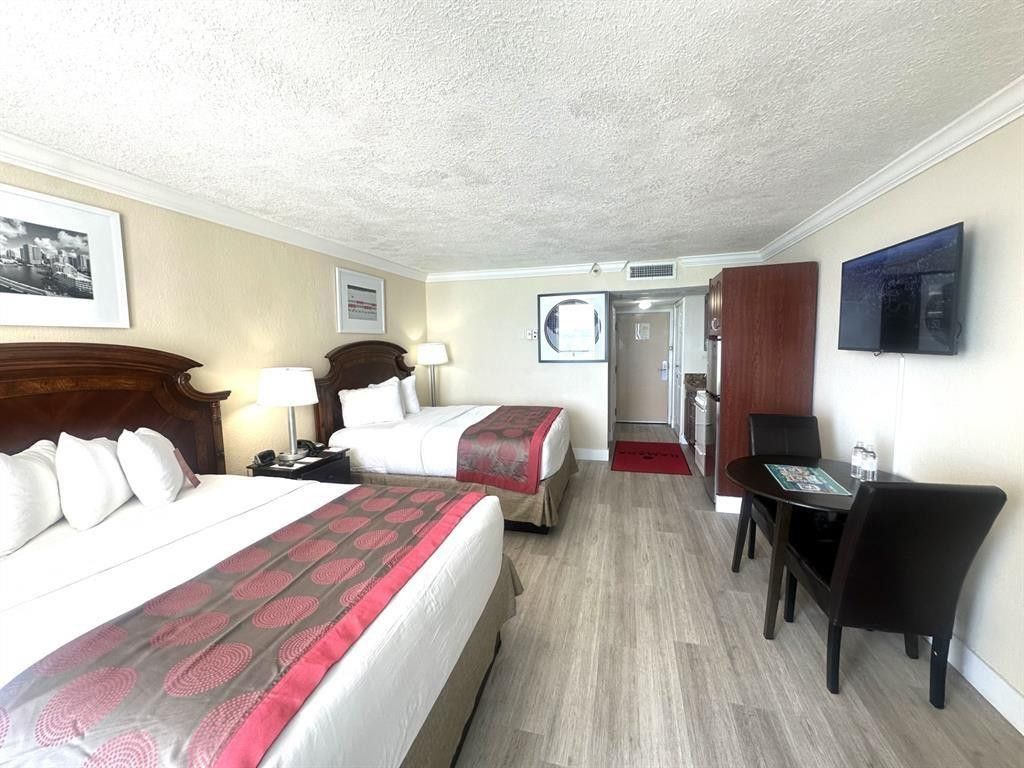 19201 Collins Avenue, Unit 646, North Miami Beach, FL 33160 Photo