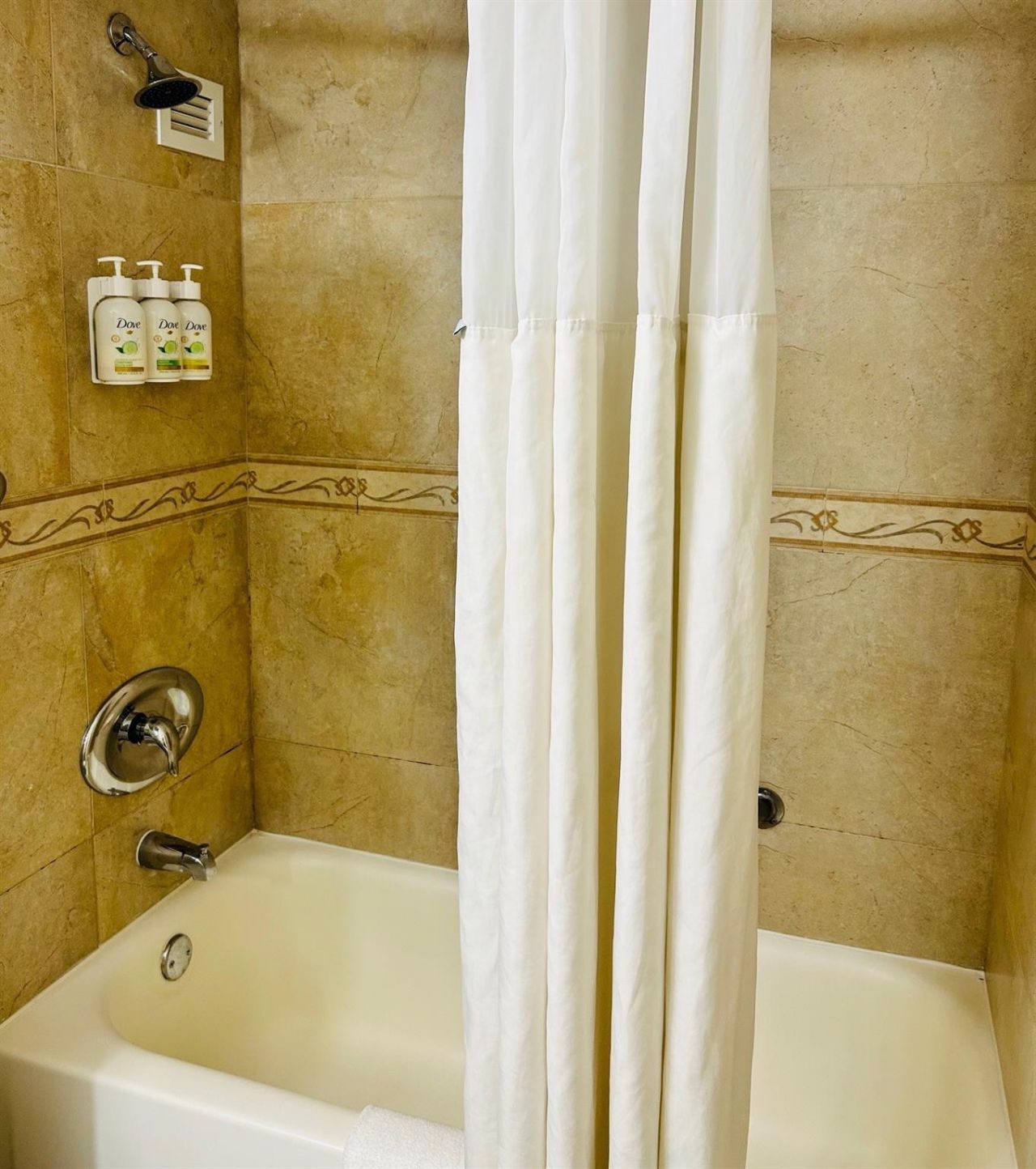 19201 Collins Avenue, Unit 646, North Miami Beach, FL 33160 Photo