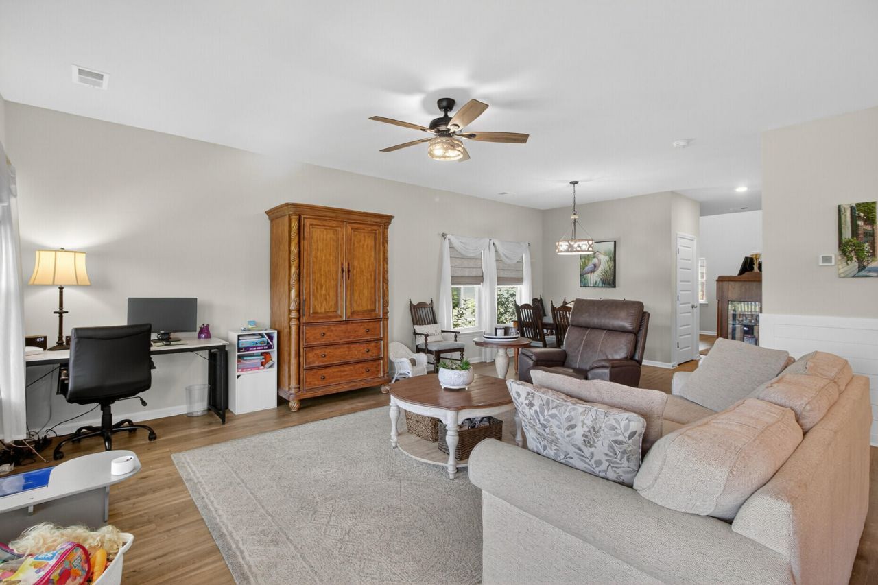 85 Morning Song Street Photo 10