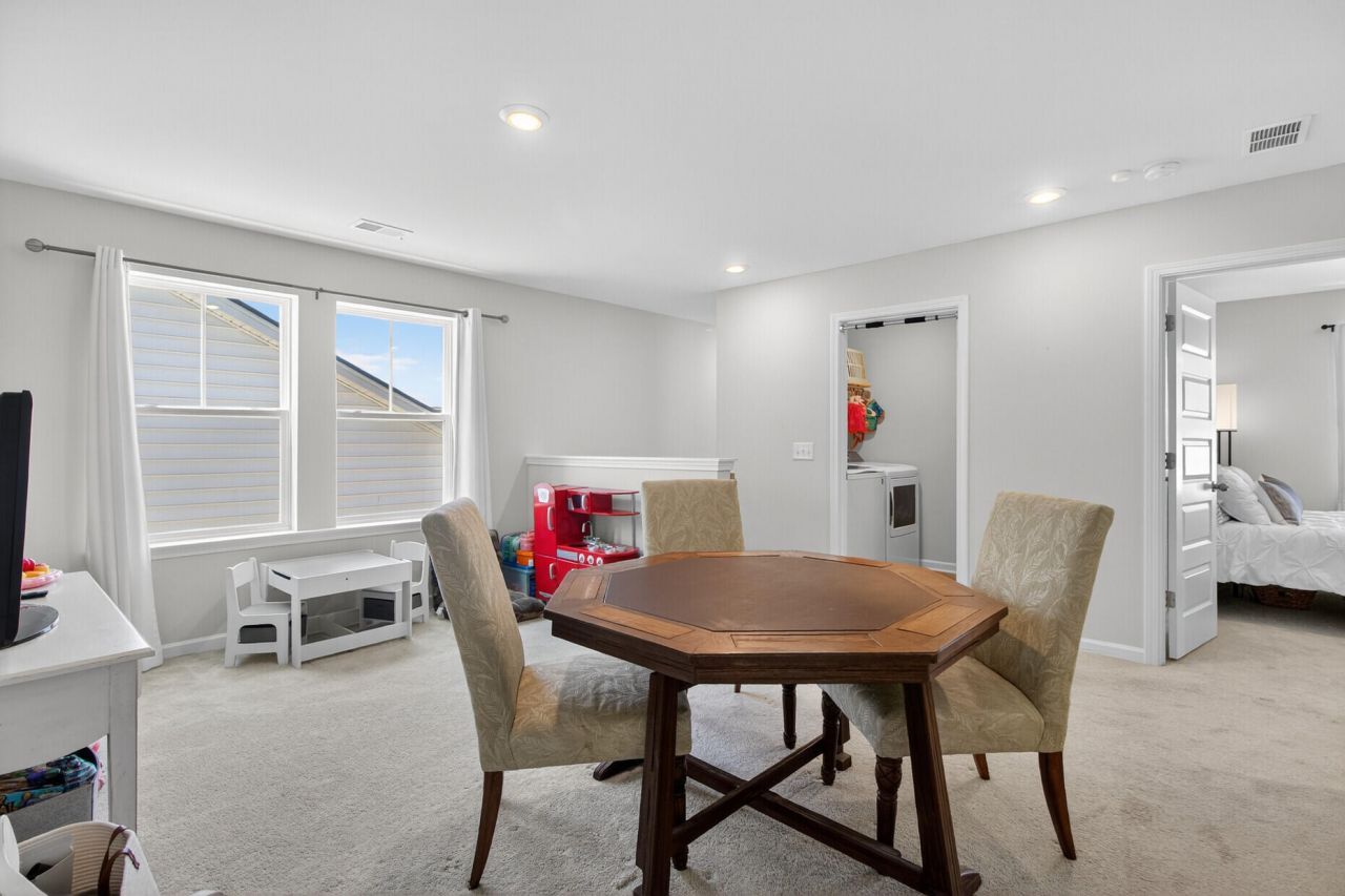 85 Morning Song Street Photo 18