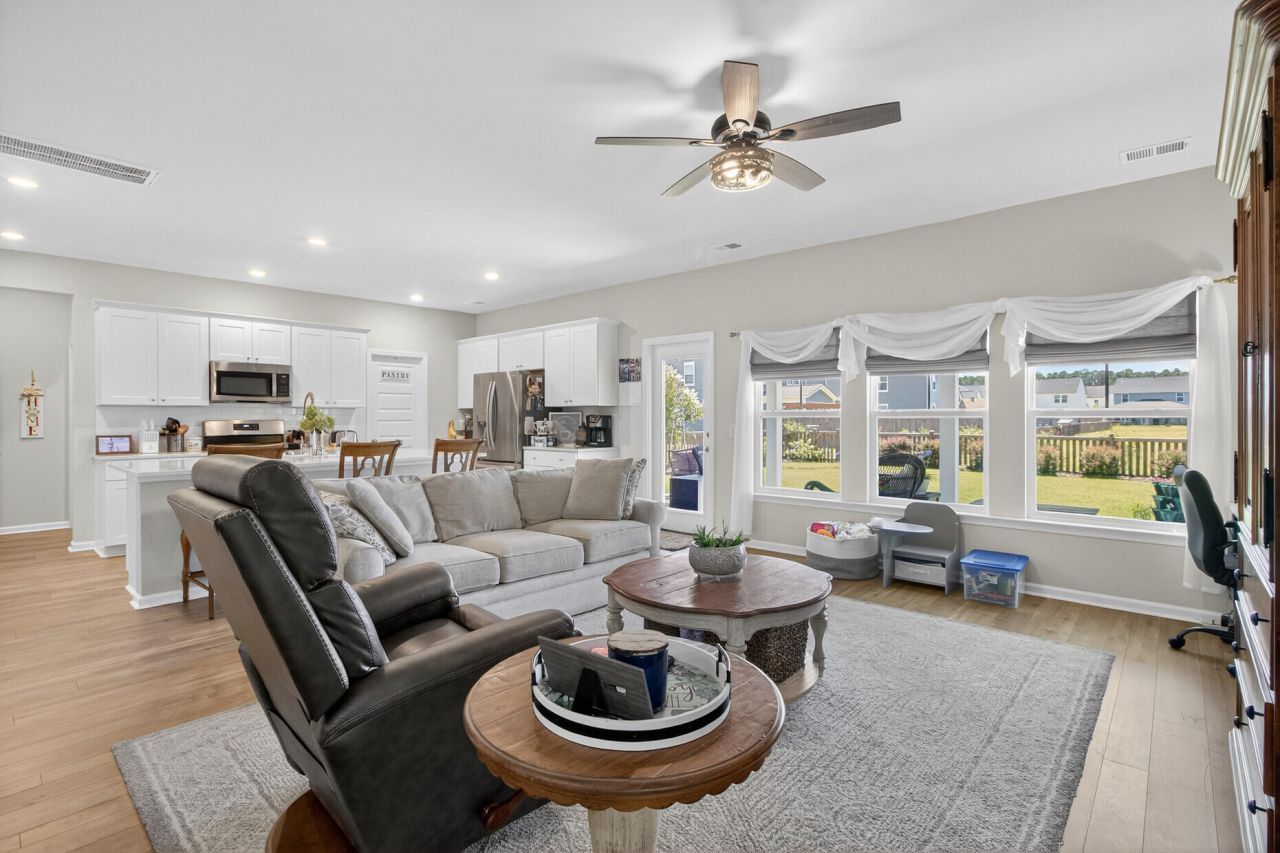 85 Morning Song Street Photo 8