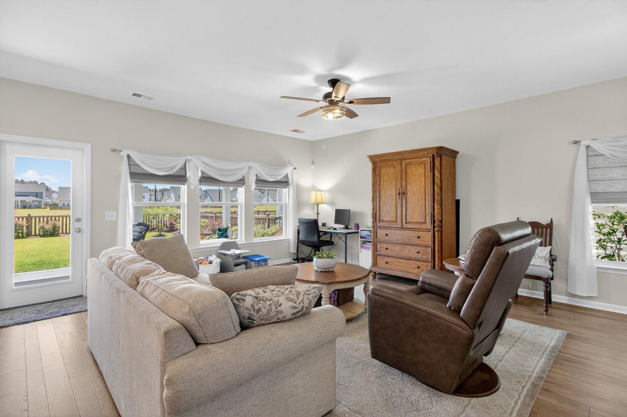 85 Morning Song Street Photo 9