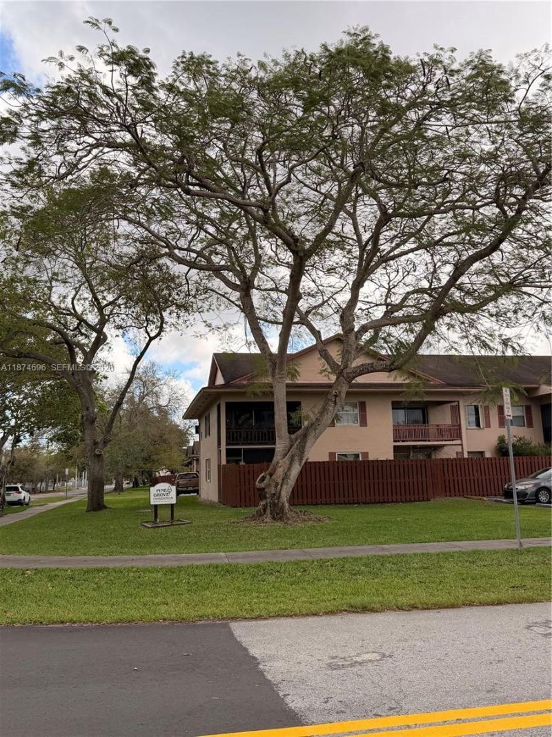 11295 SW 88th St, Unit M109, Miami, FL 33176 Photo