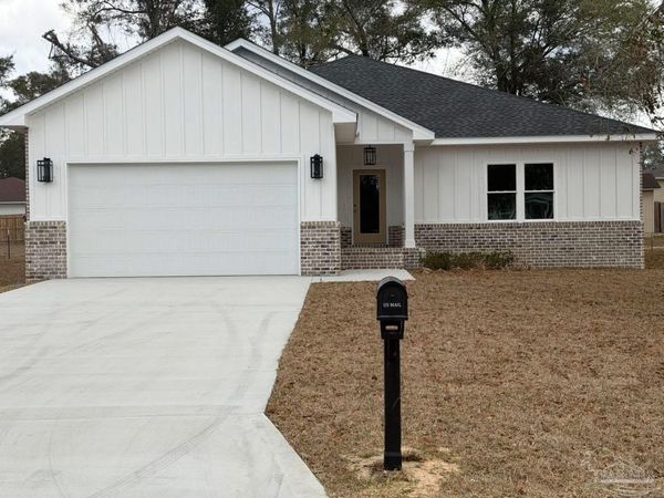 6094 Ashton Woods Cir, Milton, FL 32570