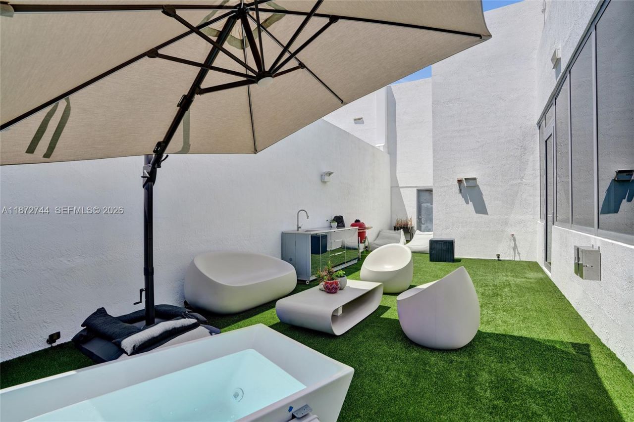 1100 Biscayne Blvd, Unit 6303, Miami, FL 33132 Photo