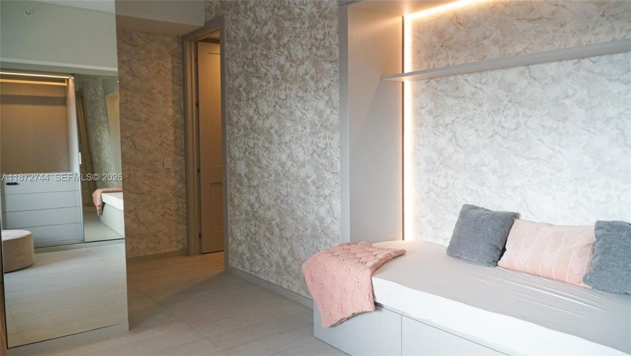 1100 Biscayne Blvd, Unit 6303, Miami, FL 33132 Photo