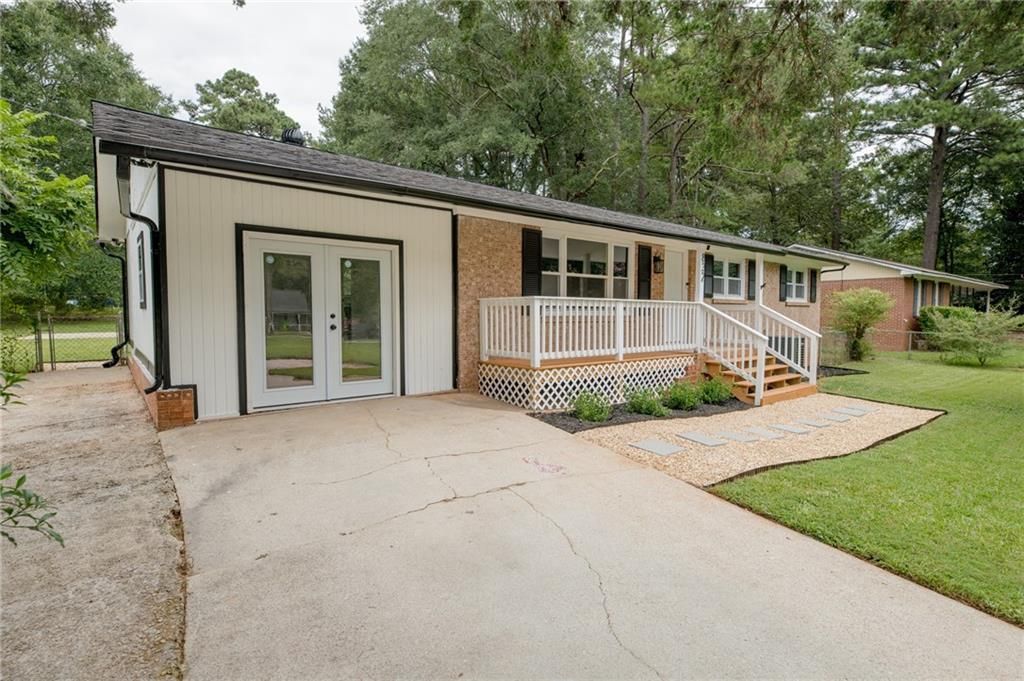 832 Virginia Court Se, Conyers, GA 30094 Main Photo