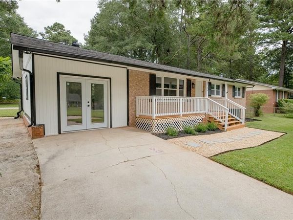 832 Virginia Court SE, Conyers, GA 30094