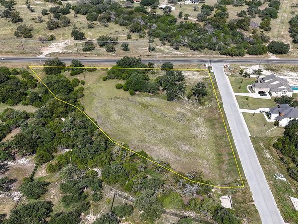 100 Spence LN, Liberty Hill, TX 78642